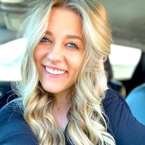 Meet your Posher, Arianna